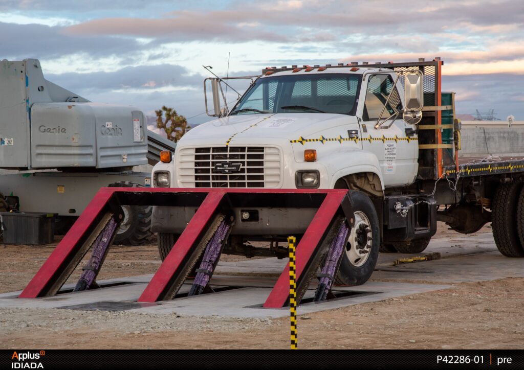 A-1 Alcazar Hydraulic Road Blocker
